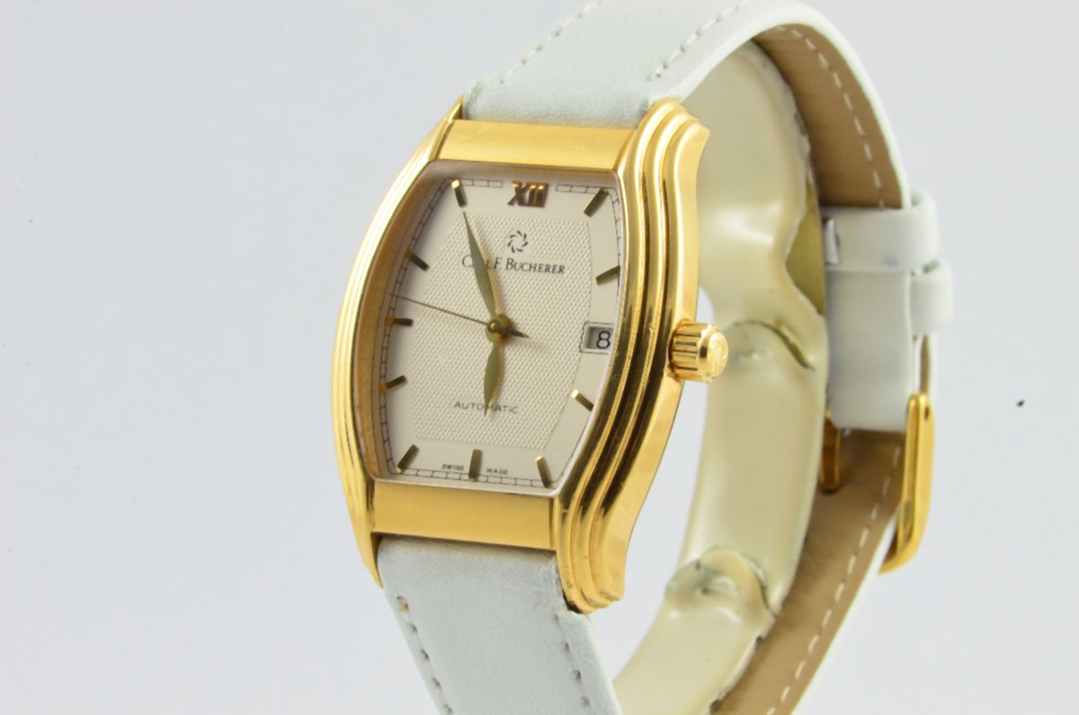 Carl F.Bucherer Automatic Men s Watch Archimedes Tonneau 18K Gold 1 1 4in