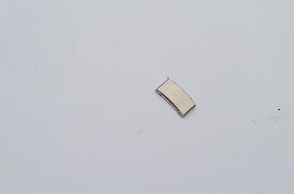 820289_9